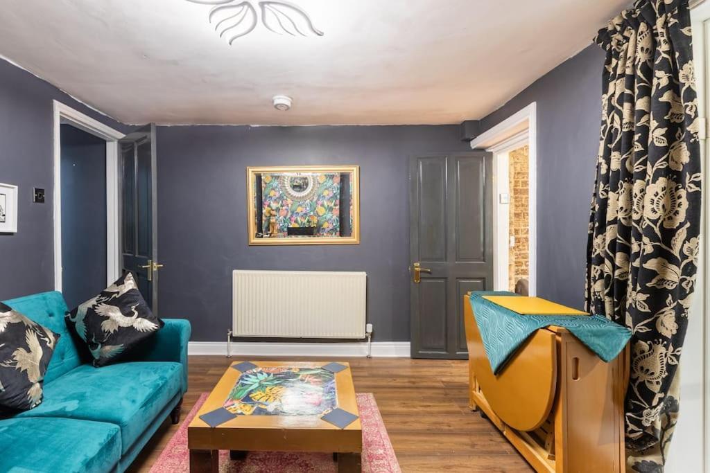 Appartement Basement Flat, Regency Square